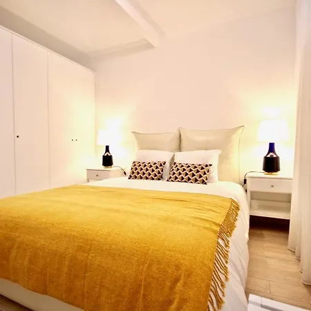 Akicity Mouraria Sun Appartement *